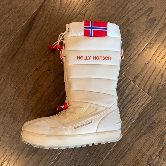 Helly Hansen Shoes - Helly Hansen White Snowboot